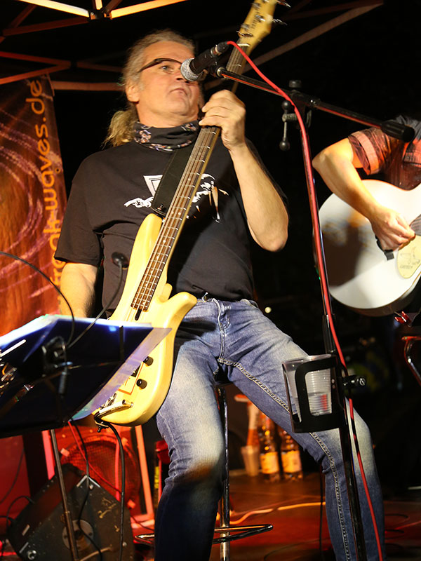 Kessi – der Bassist